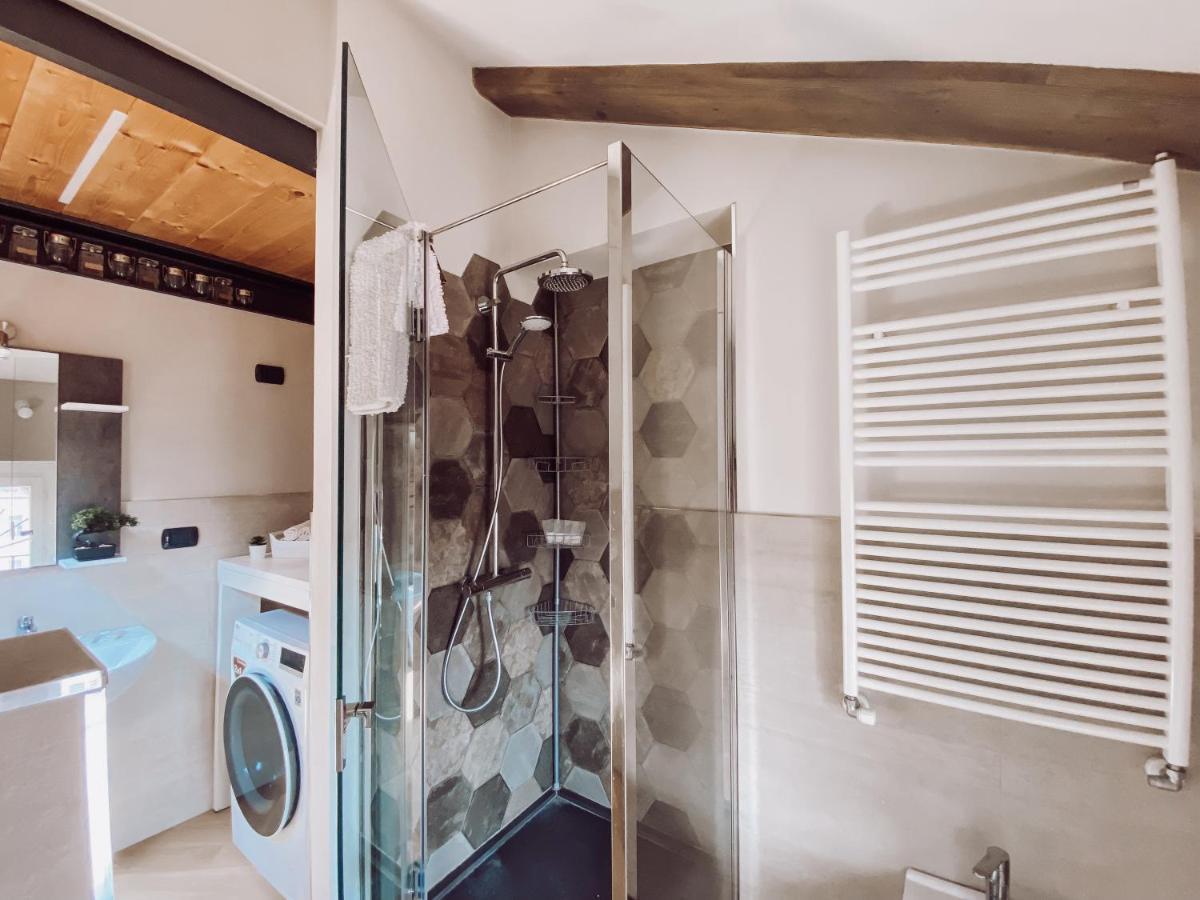 Historic Center Charming Apartment Free Wi-Fi Savigliano Luaran gambar
