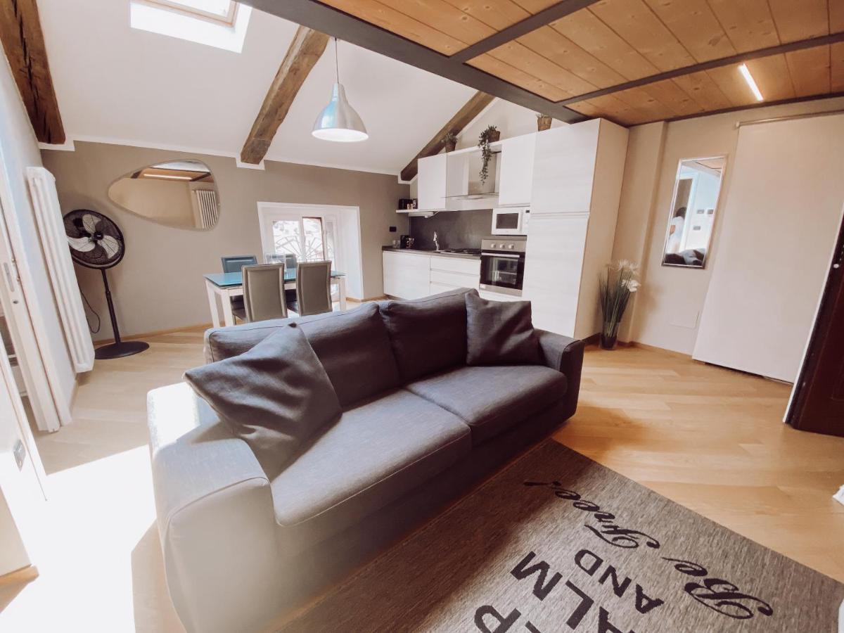 Historic Center Charming Apartment Free Wi-Fi Savigliano Luaran gambar