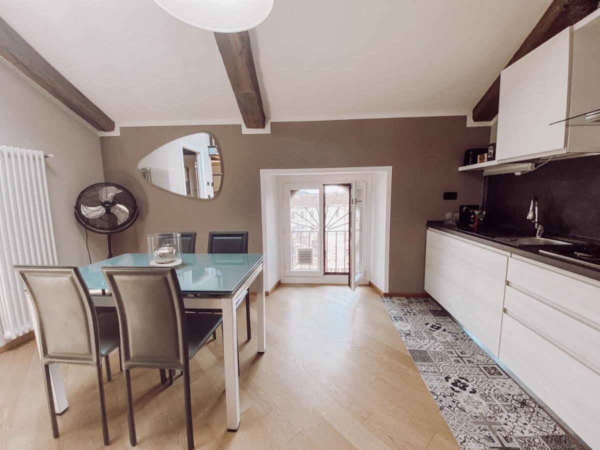 Historic Center Charming Apartment Free Wi-Fi Savigliano Luaran gambar