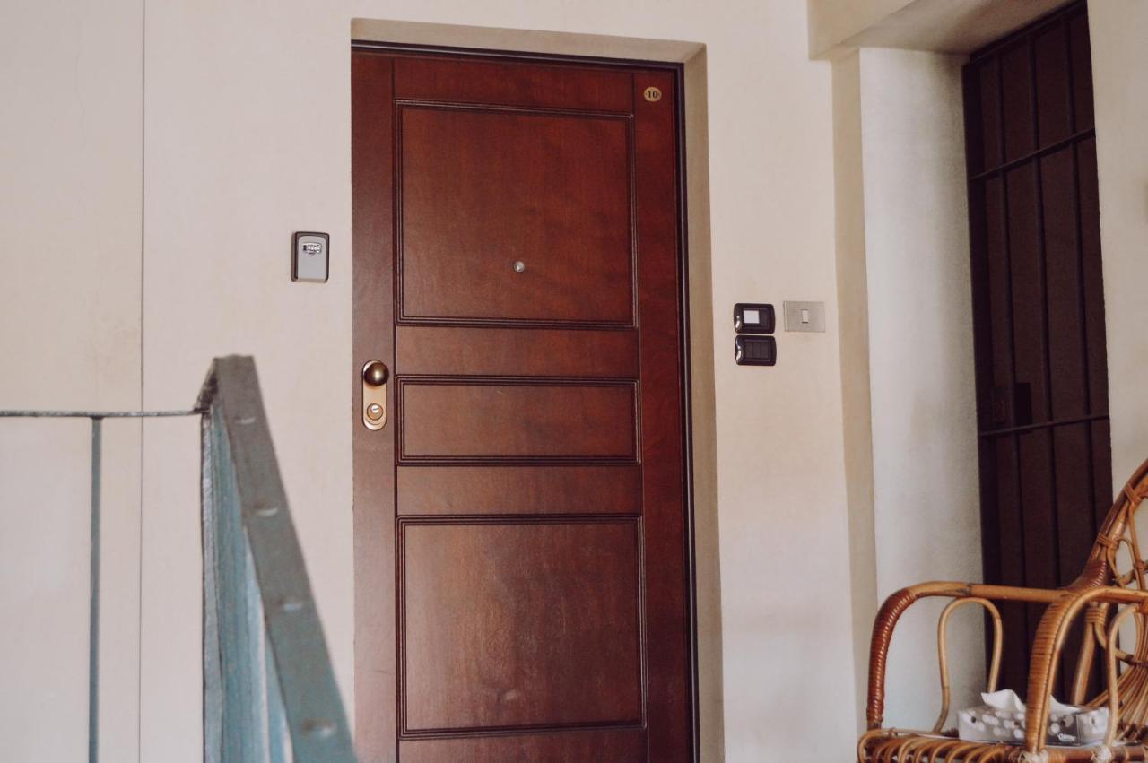 Historic Center Charming Apartment Free Wi-Fi Savigliano Luaran gambar