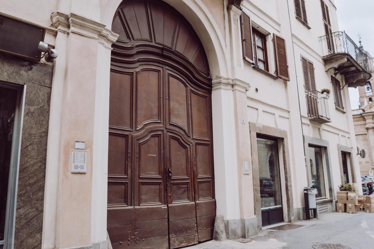 Historic Center Charming Apartment Free Wi-Fi Savigliano Luaran gambar