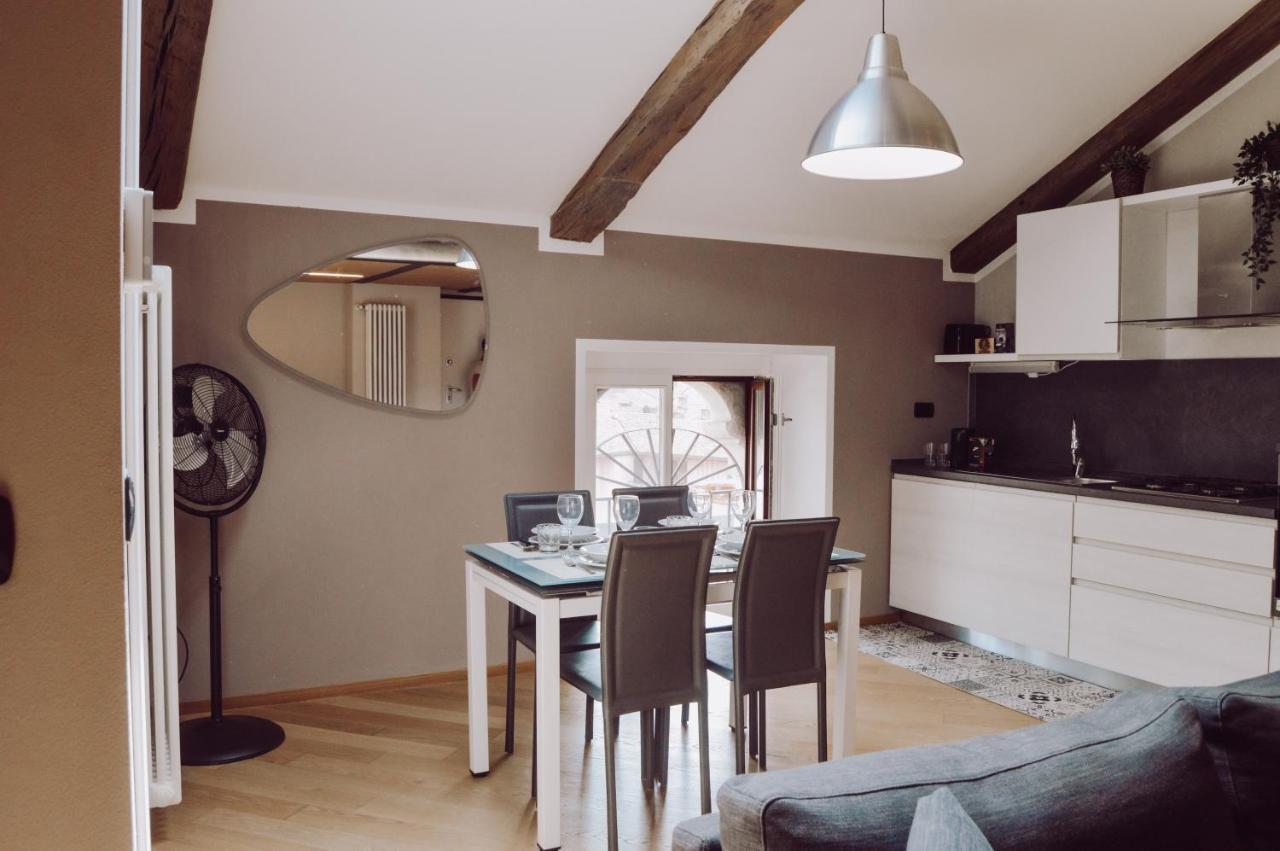 Historic Center Charming Apartment Free Wi-Fi Savigliano Luaran gambar