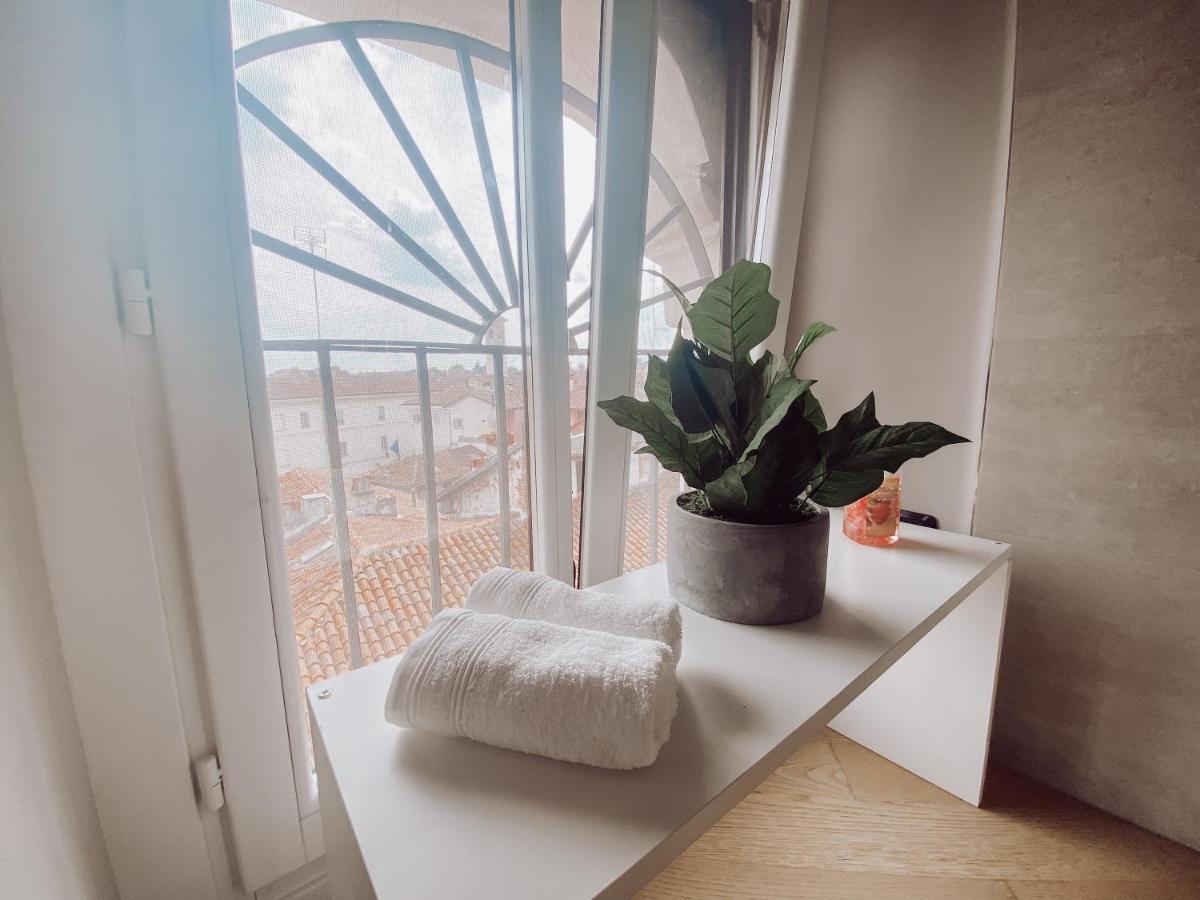 Historic Center Charming Apartment Free Wi-Fi Savigliano Luaran gambar